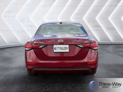 Used 2024 Nissan Sentra SV FWD image 4