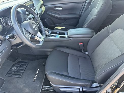 Used 2025 Nissan Sentra SV w/ All-Weather Package FWD image 10