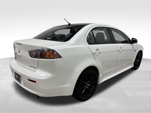 Used 2017 Mitsubishi Lancer ES image 6