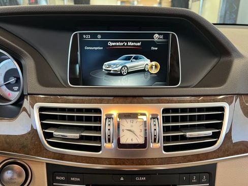 Used 2016 Mercedes-Benz E 350 Sedan image 45