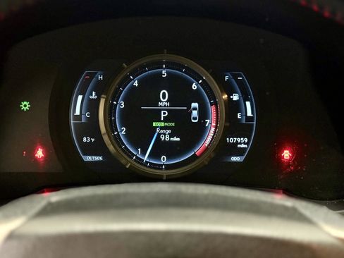 Used 2016 Lexus IS 300 AWD image 19