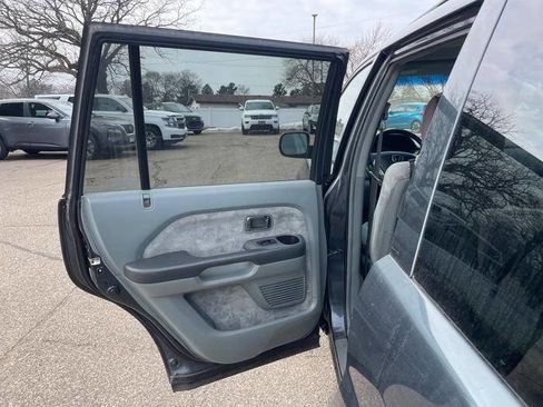 Used 2005 Honda Pilot EX image 24