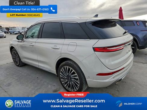 Used 2020 Lincoln Corsair Reserve w/ Equipment Group 202A image 3