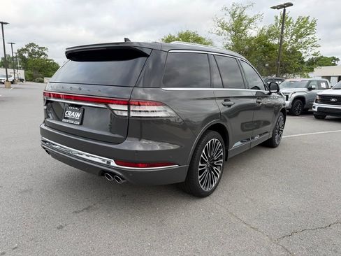 Used 2023 Lincoln Aviator Black Label w/ Dynamic Handling Package AWD/4WD image 7