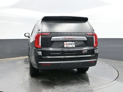 Used 2024 GMC Yukon SLT AWD/4WD image 8
