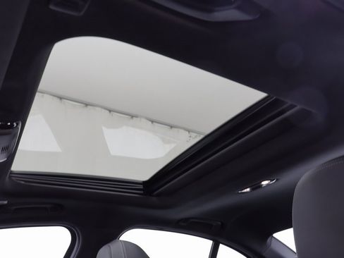 Certified 2025 BMW 330i xDrive Sedan w/ M Sport Package image 13