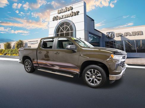 Used 2023 Chevrolet Silverado 1500 LT AWD/4WD image 1