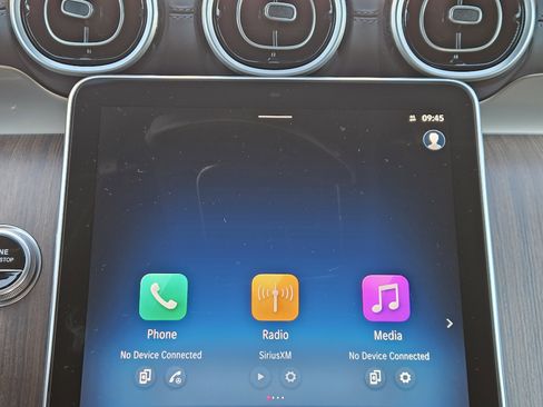 Certified 2025 Mercedes-Benz GLC 300 4MATIC image 18