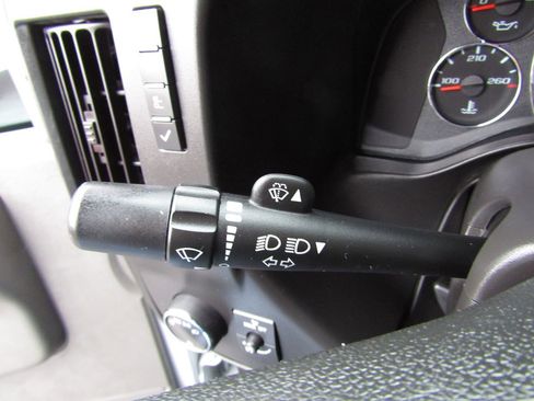 Used 2023 GMC Savana 3500 LS RWD image 11