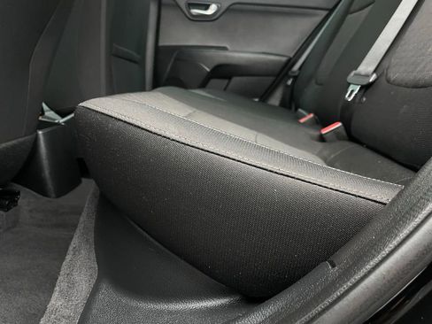 Used 2022 Kia Rio LX image 37