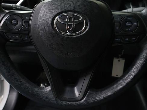 Used 2022 Toyota Corolla LE FWD image 18
