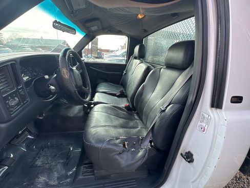 Used 2001 GMC Sierra 3500 SL image 10