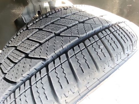 Used 2021 Ford Explorer Limited w/ Hybrid Equipment Group 310A image 25