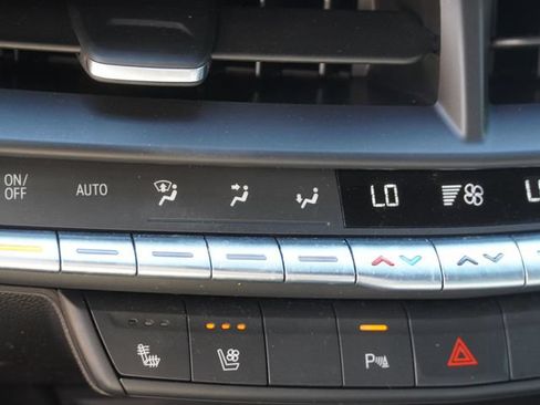 Used 2020 Cadillac CT4 Premium Luxury RWD image 26