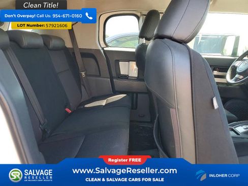 Used 2010 Toyota FJ Cruiser 4WD image 15