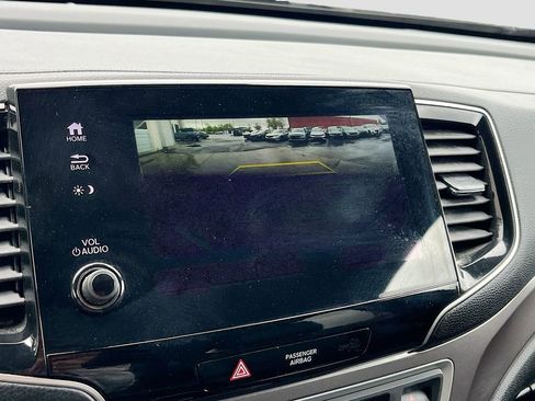 Used 2025 Honda Passport EX-L image 13