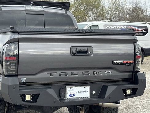 Used 2020 Toyota Tacoma TRD Sport w/ Technology Package image 7