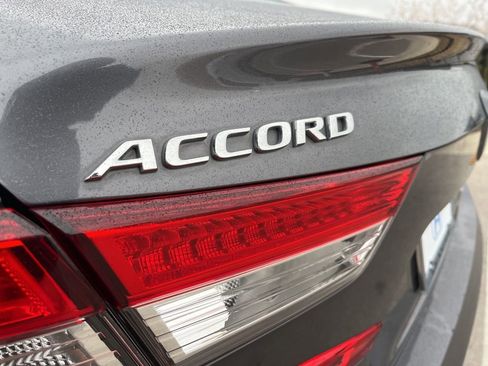 Used 2018 Honda Accord EX-L image 8