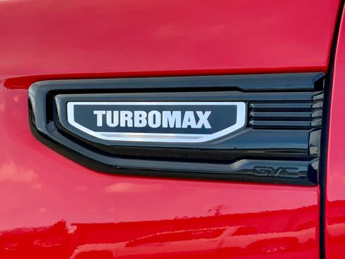 Used 2025 GMC Sierra 1500 Elevation image 15