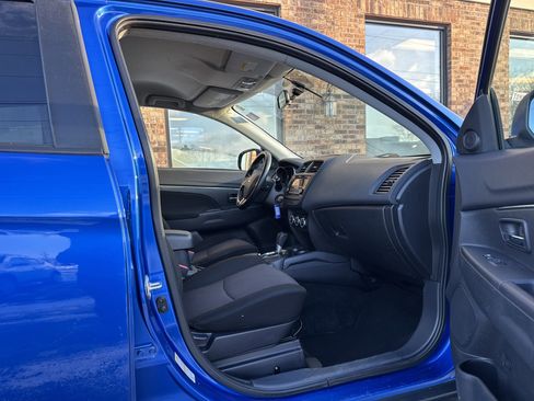 Used 2017 Mitsubishi Outlander Sport ES image 13