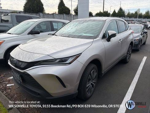 Certified 2024 Toyota Venza LE image 1