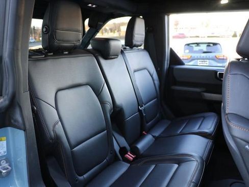 Used 2023 Ford Bronco Badlands image 14