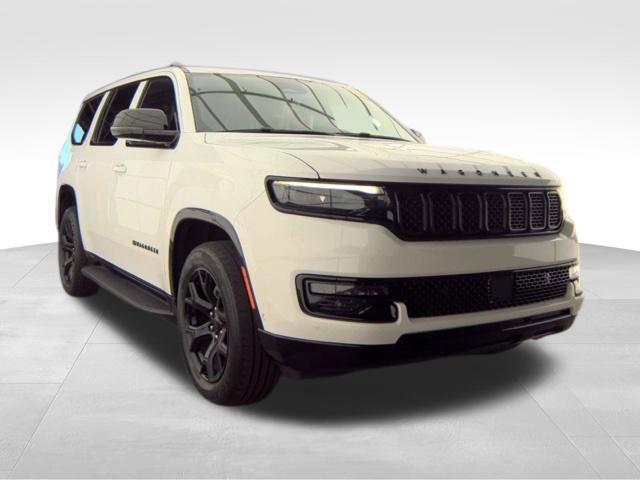 Used 2023 Jeep Wagoneer Series II AWD/4WD image 3