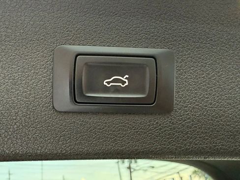 Used 2013 Audi Q5 3.0T Premium Plus w/ Audi MMI Navigation Plus Pkg image 14