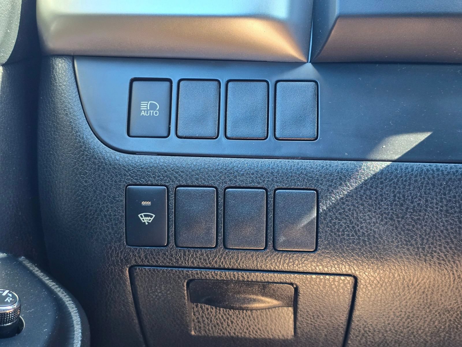 Used 2019 Toyota Highlander LE FWD image 26
