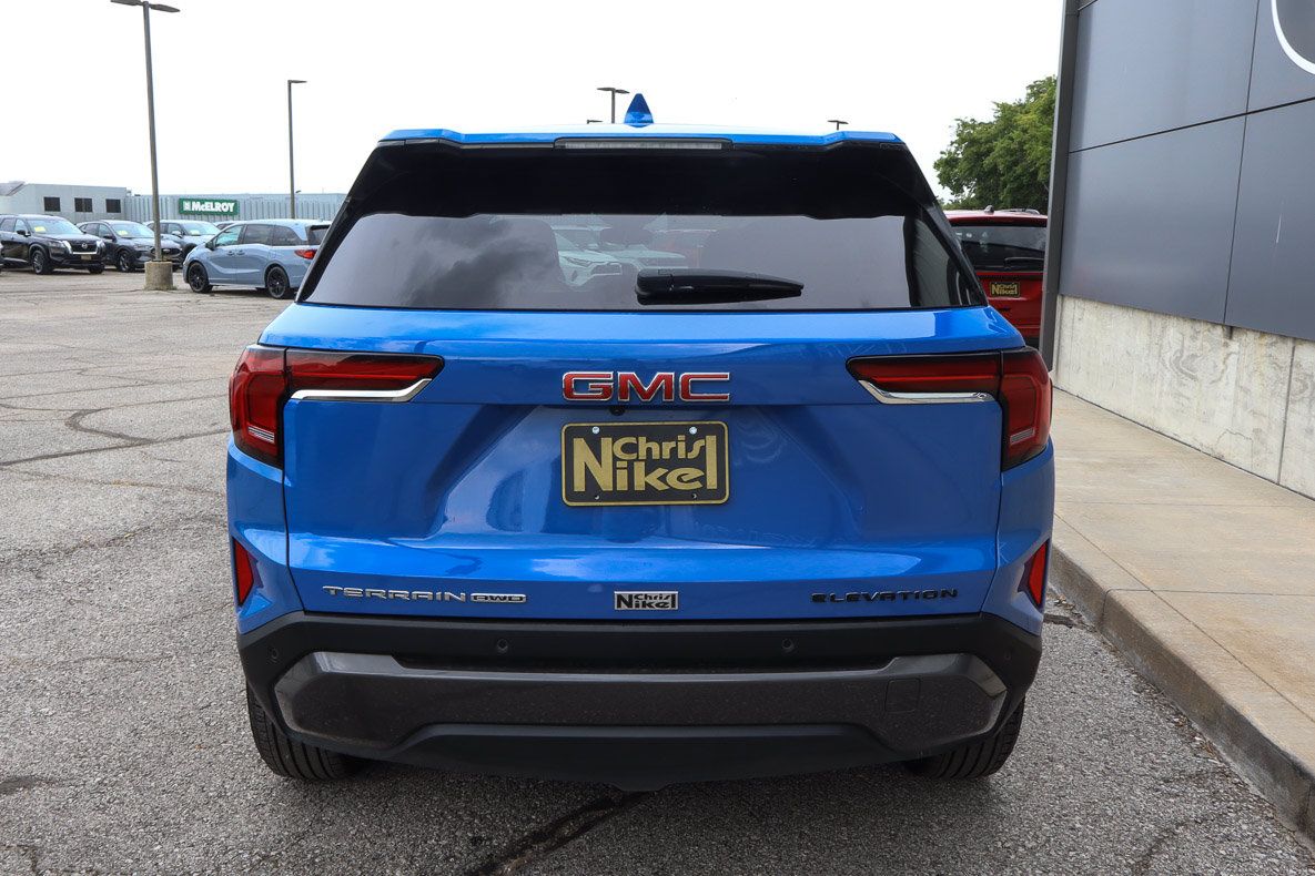Used 2026 GMC Terrain Elevation AWD/4WD image 4