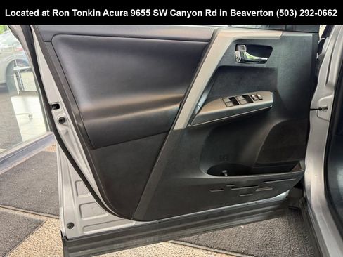 Used 2016 Toyota RAV4 XLE AWD/4WD image 11