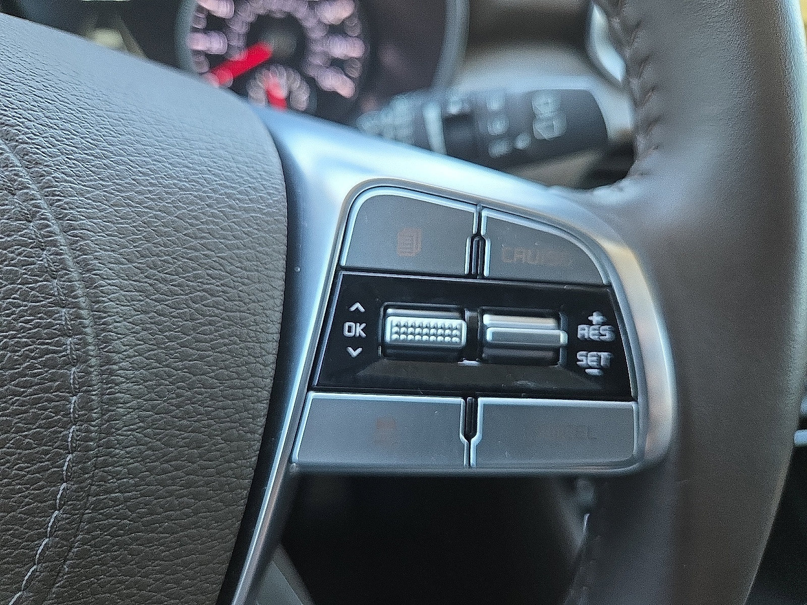 Used 2020 Kia Telluride SX w/ Towing Package FWD image 19