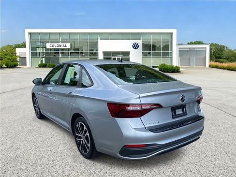 Certified 2023 Volkswagen Jetta Sport FWD image 3