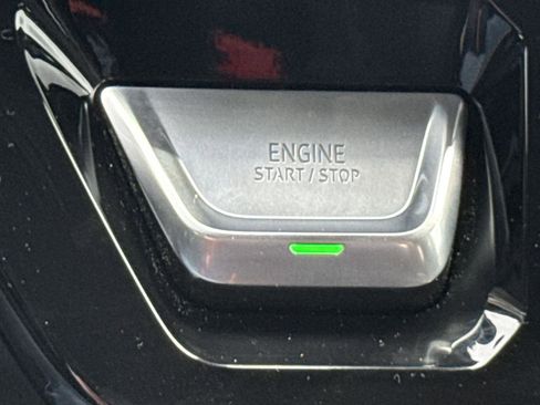 Used 2025 GMC Sierra 2500 Denali image 24