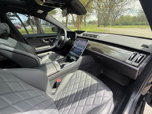Used 2023 Mercedes-Benz S 580 4MATIC Sedan image 16