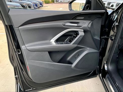 New 2025 Audi Q5 Premium Plus image 10