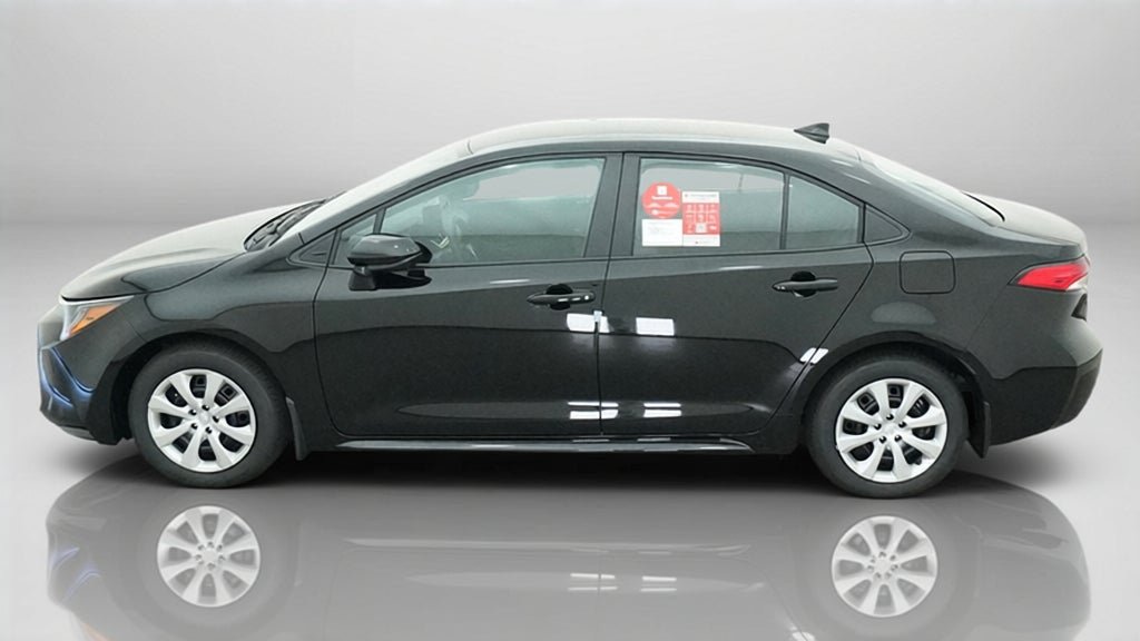 New 2027 Toyota Corolla LE FWD image 3