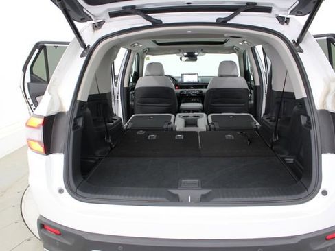 Used 2025 Honda Pilot Touring image 52