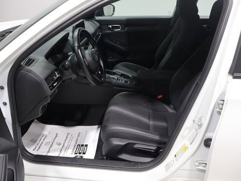 Used 2023 Honda Civic Sport image 10