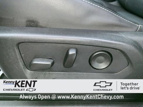 Used 2021 Chevrolet Tahoe Z71 w/ Z71 Signature Package image 28