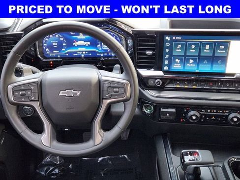 Used 2025 Chevrolet Silverado 1500 ZR2 w/ Technology Package AWD/4WD image 28