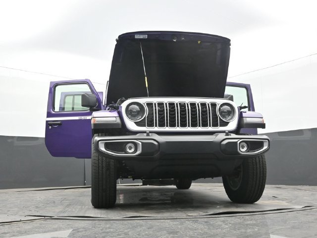 New 2026 Jeep Wrangler Unlimited Sahara w/ Whitecap Package AWD/4WD image 64