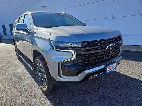 Used 2023 Chevrolet Tahoe Z71 w/ Luxury Package image 11