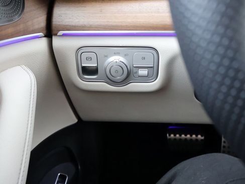 New 2026 Mercedes-Benz GLS 450 4MATIC image 35
