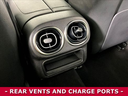 Used 2023 Mercedes-Benz GLC 300 4MATIC image 10