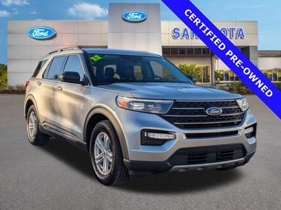 Certified 2022 Ford Explorer XLT w/ Equipment Group 202A