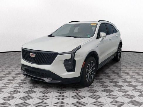 Certified 2024 Cadillac XT4 Sport FWD image 3