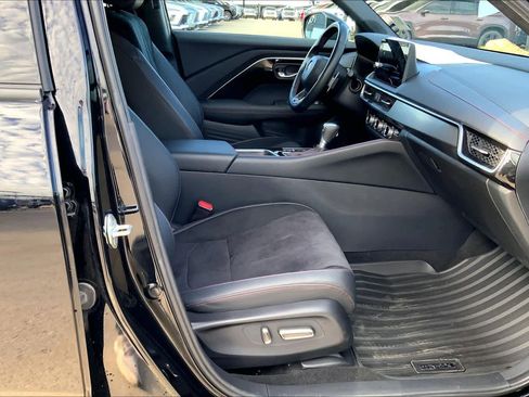 Used 2025 Acura ADX A-Spec image 9