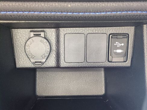 Used 2018 Toyota Corolla SE image 23