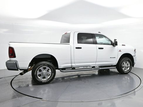 Used 2025 RAM 2500 Big Horn AWD/4WD image 8